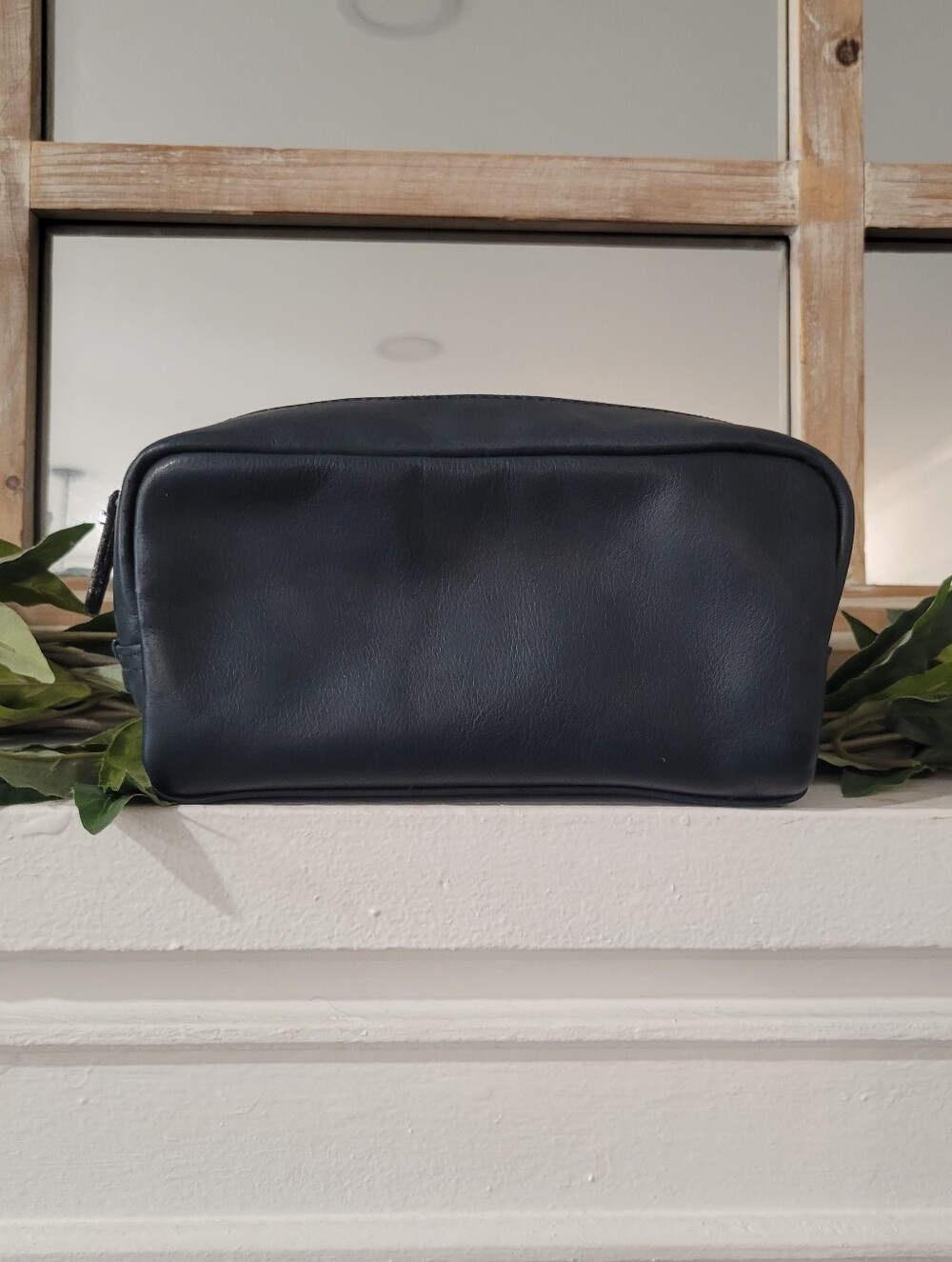 Moore & Giles George Mini Wash Kit  Navy Leather Unisex Toiletry Bag